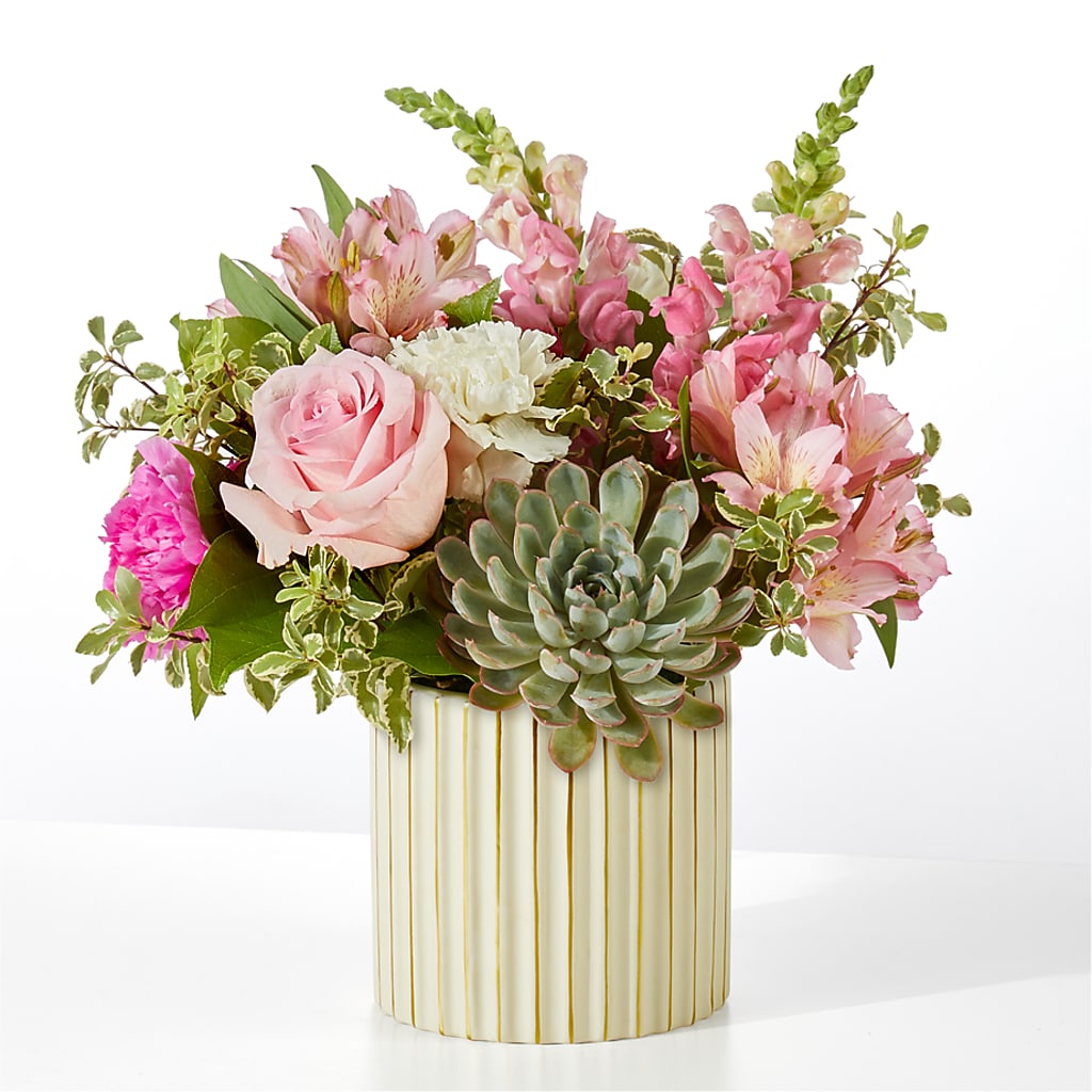 Magenta Musings Bouquet – Thompson Country Florist, Wintersville OH