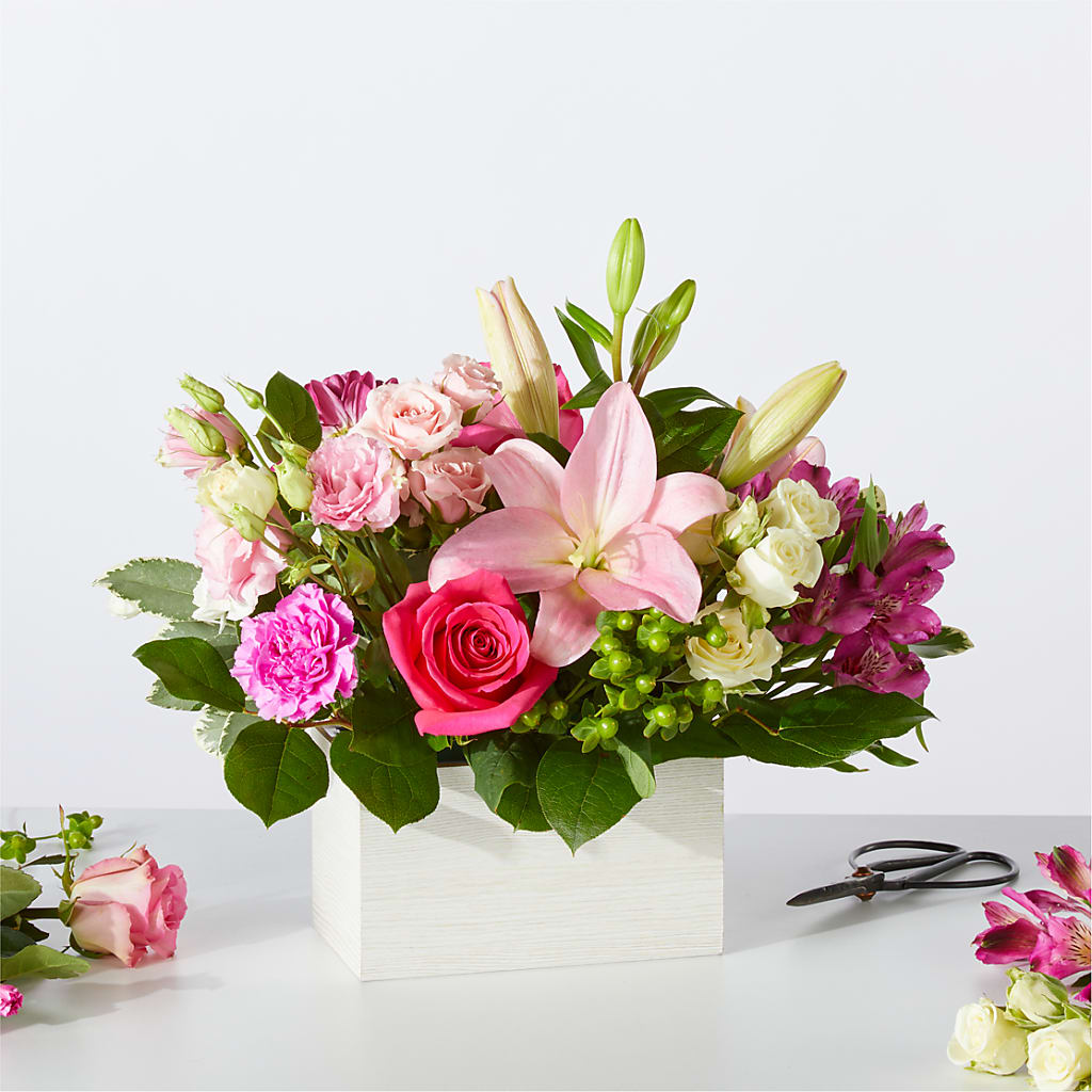 Sweetberry Box – A Florist Original – Thompson Country Florist, Wintersville OH