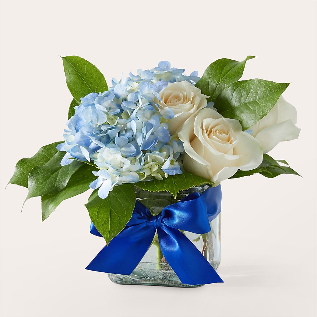 Sky Blue Delight Bouquet – Thompson Country Florist, Wintersville OH
