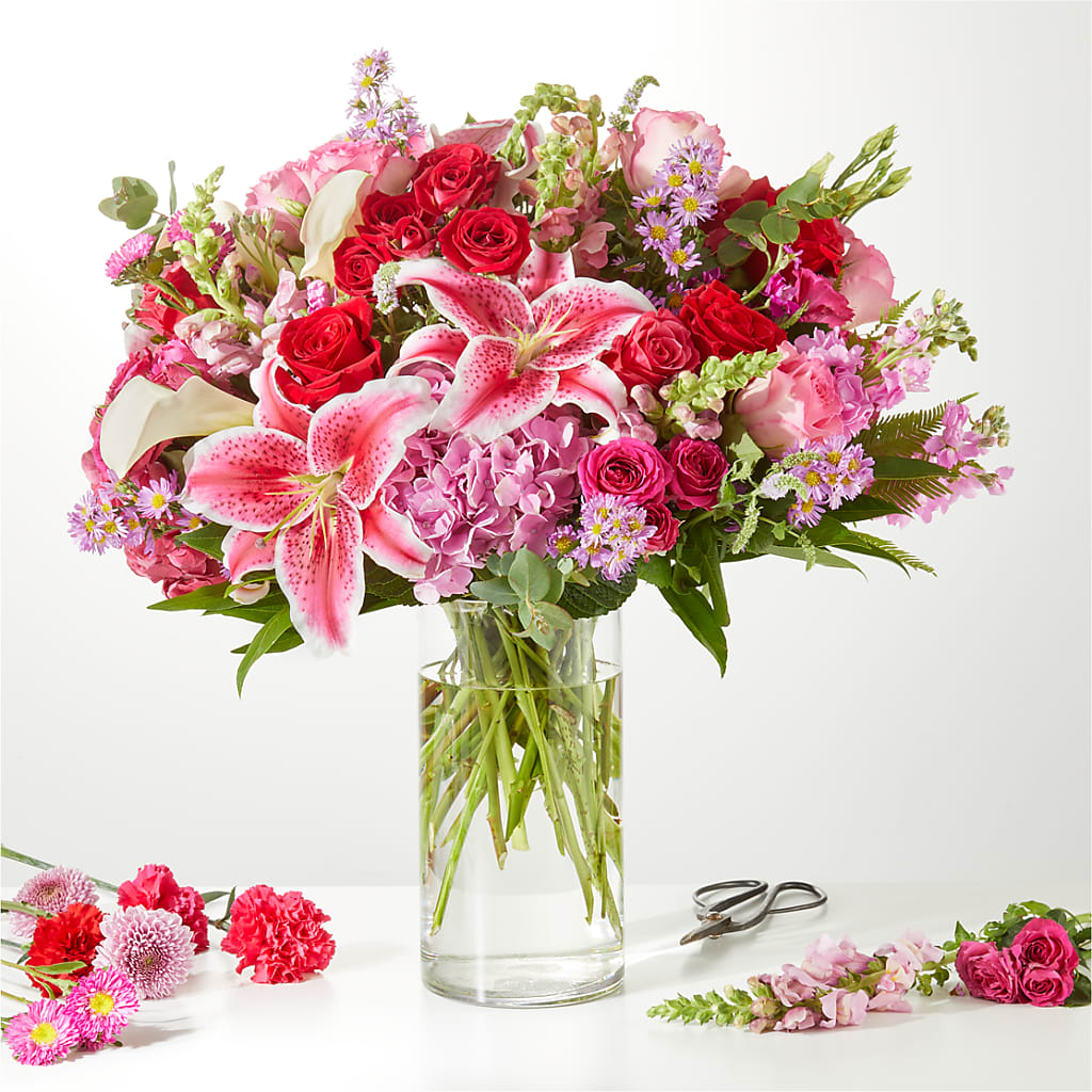 Swooning Over You - A Luxury Florist Original – Thompson Country Florist, Wintersville OH