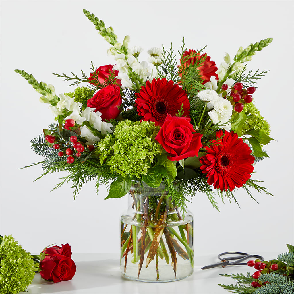 Merry Moment Bouquet – A Florist Original – Thompson Country Florist, Wintersville OH