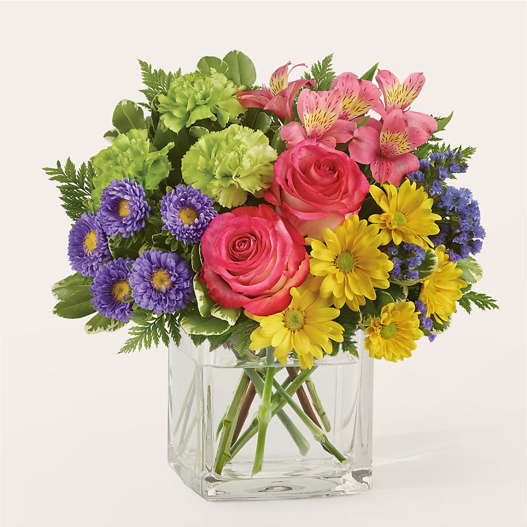 Candy Jar Bouquet – Thompson Country Florist, Wintersville OH