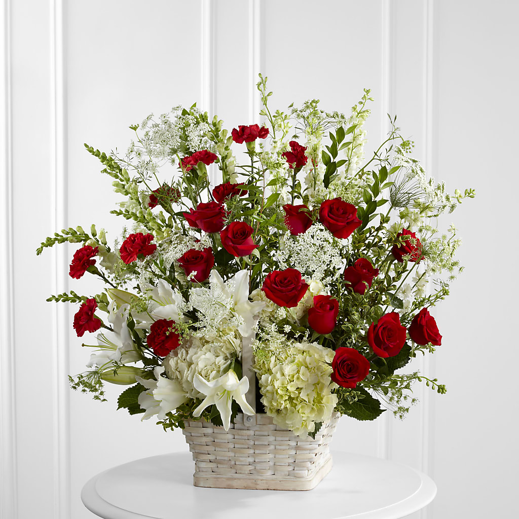 In Loving Memory Arrangement – Thompson Country Florist, Wintersville OH