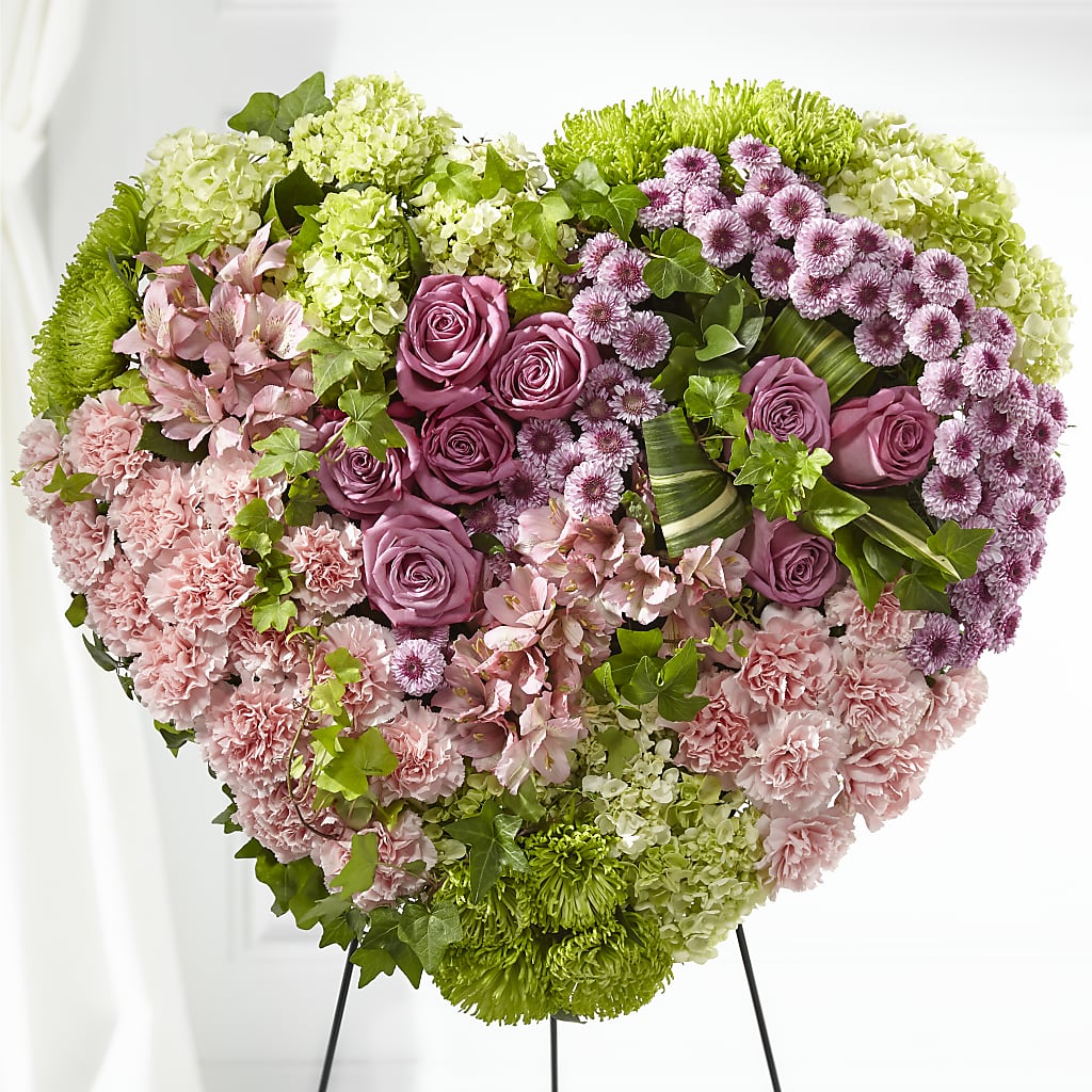 Heartwarming Standing Heart – Thompson Country Florist, Wintersville OH