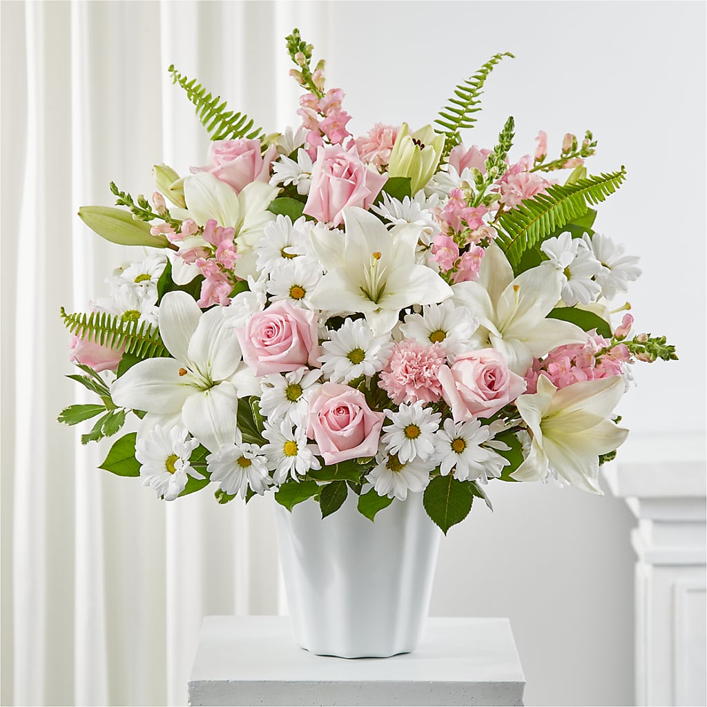 Soft Touch Tabletop Basket – Thompson Country Florist, Wintersville OH