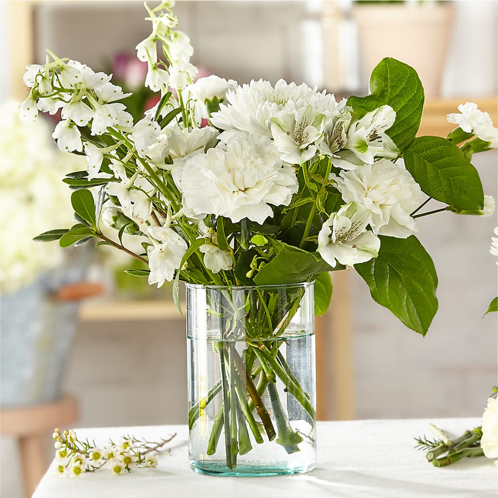 Classic Ivory – A Florist Original – Thompson Country Florist, Wintersville OH