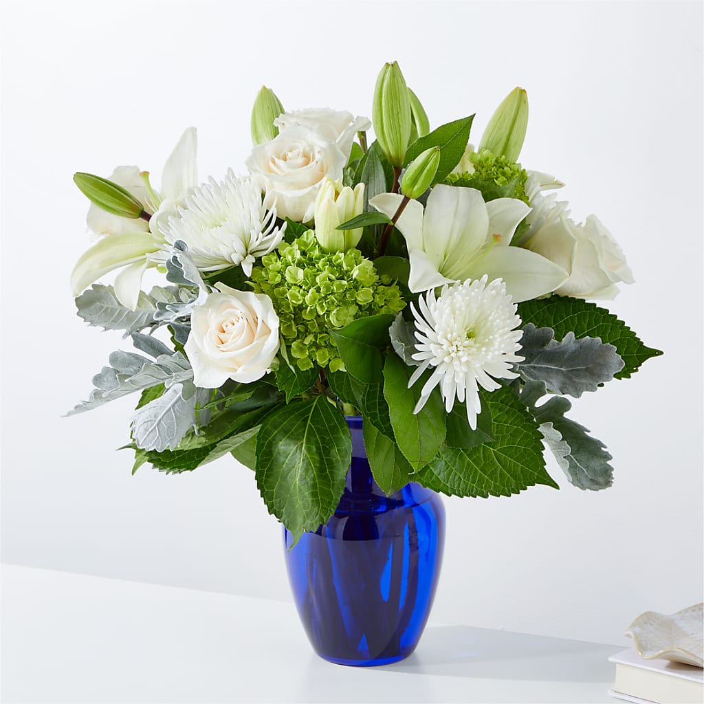 Snowy Dreams Bouquet – Thompson Country Florist, Wintersville OH