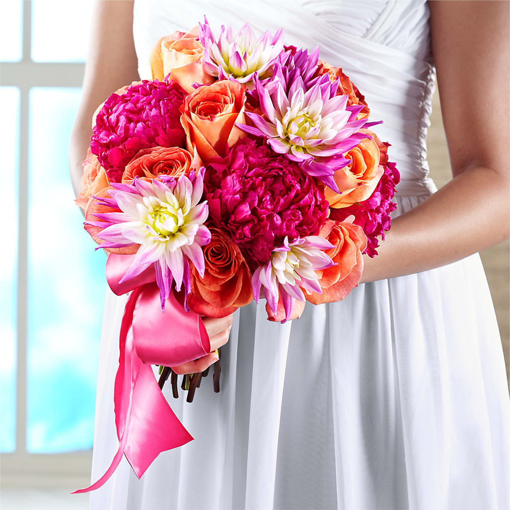 New Love Bouquet – Thompson Country Florist, Wintersville OH