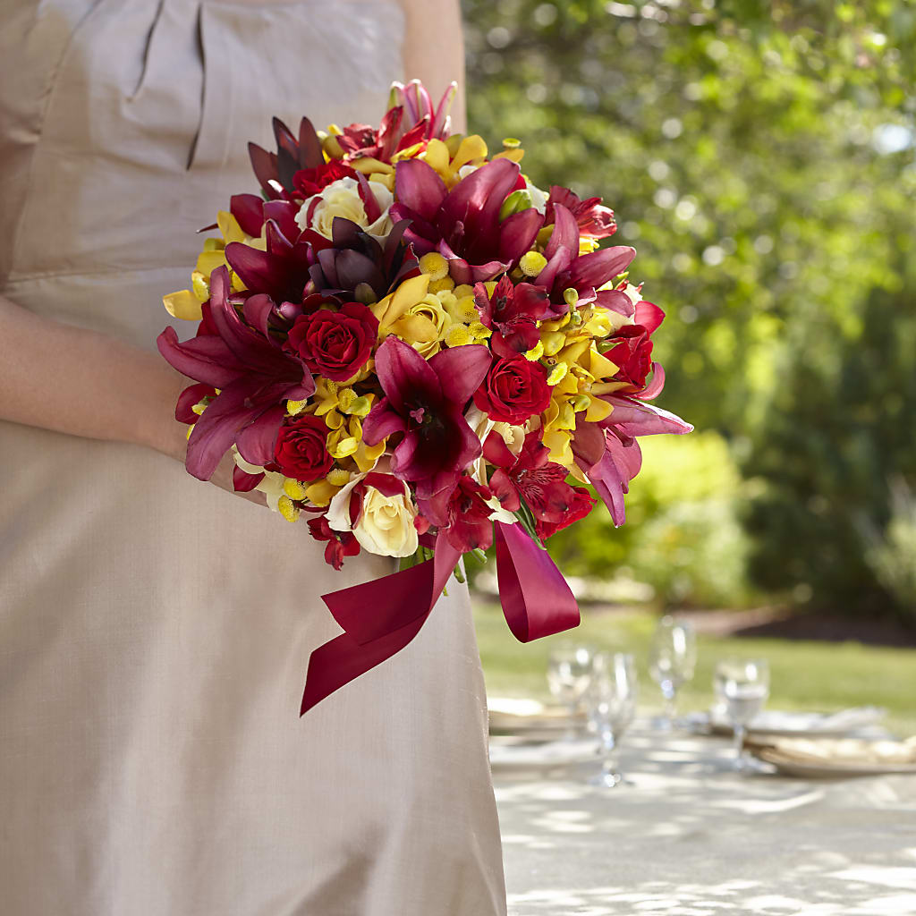 Sunningdale Bouquet – Thompson Country Florist, Wintersville OH
