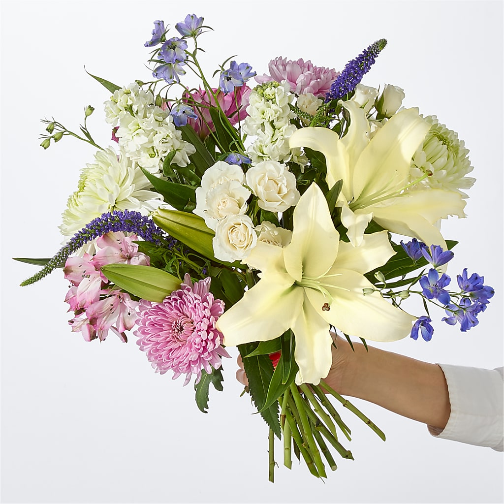 Winter Celebration Bouquet –  Thompson Country Florist, Wintersville OH