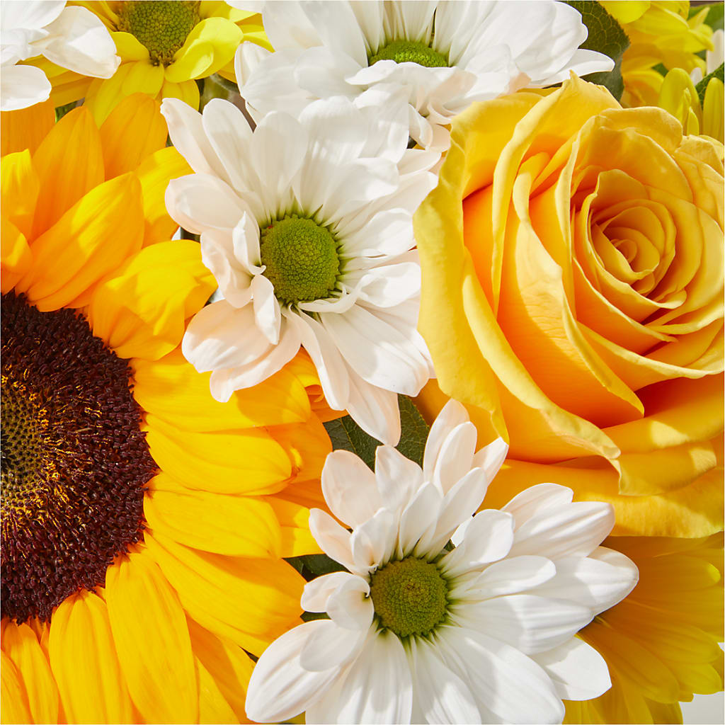 Be Happy Bouquet –  Thompson Country Florist, Wintersville OH