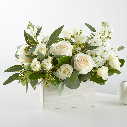 Fresh Linen Box Bouquet –  Thompson Country Florist, Wintersville OH