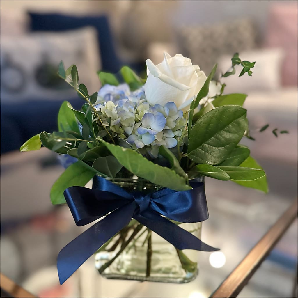 Sky Blue Delight Bouquet –  Thompson Country Florist, Wintersville OH