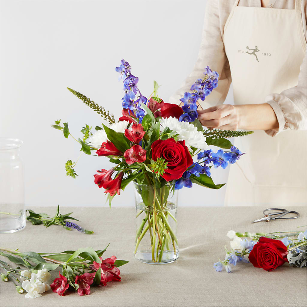 Star Spangled - A Florist Original –  Thompson Country Florist, Wintersville OH