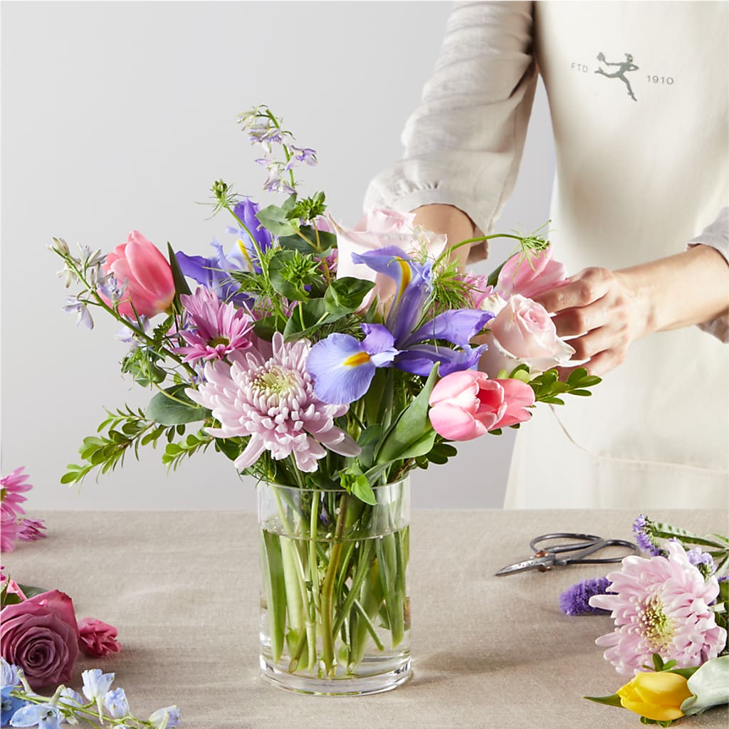 Pastel Tradition - A Florist Original –  Thompson Country Florist, Wintersville OH