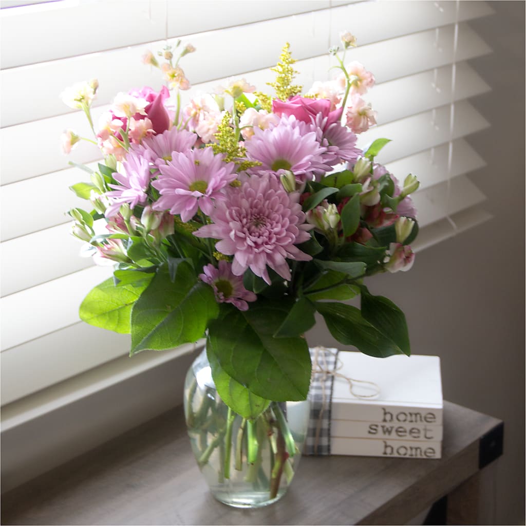 Pastel Tradition - A Florist Original –  Thompson Country Florist, Wintersville OH