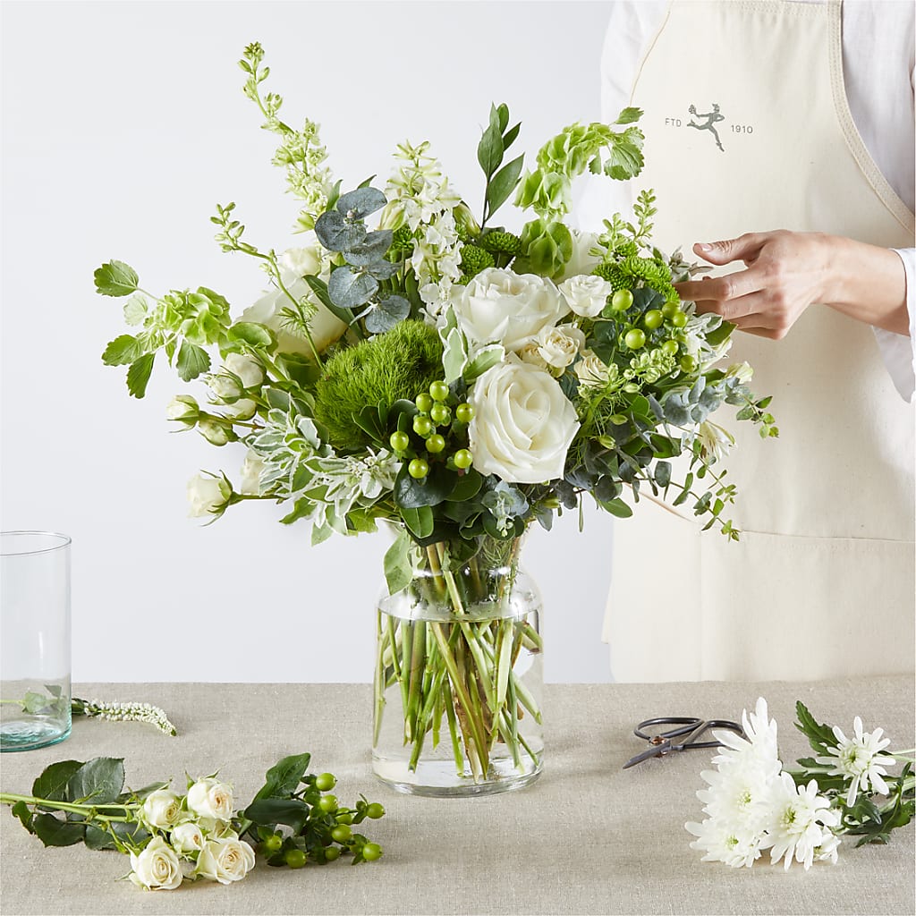 Irish Garden - A Florist Original –  Thompson Country Florist, Wintersville OH