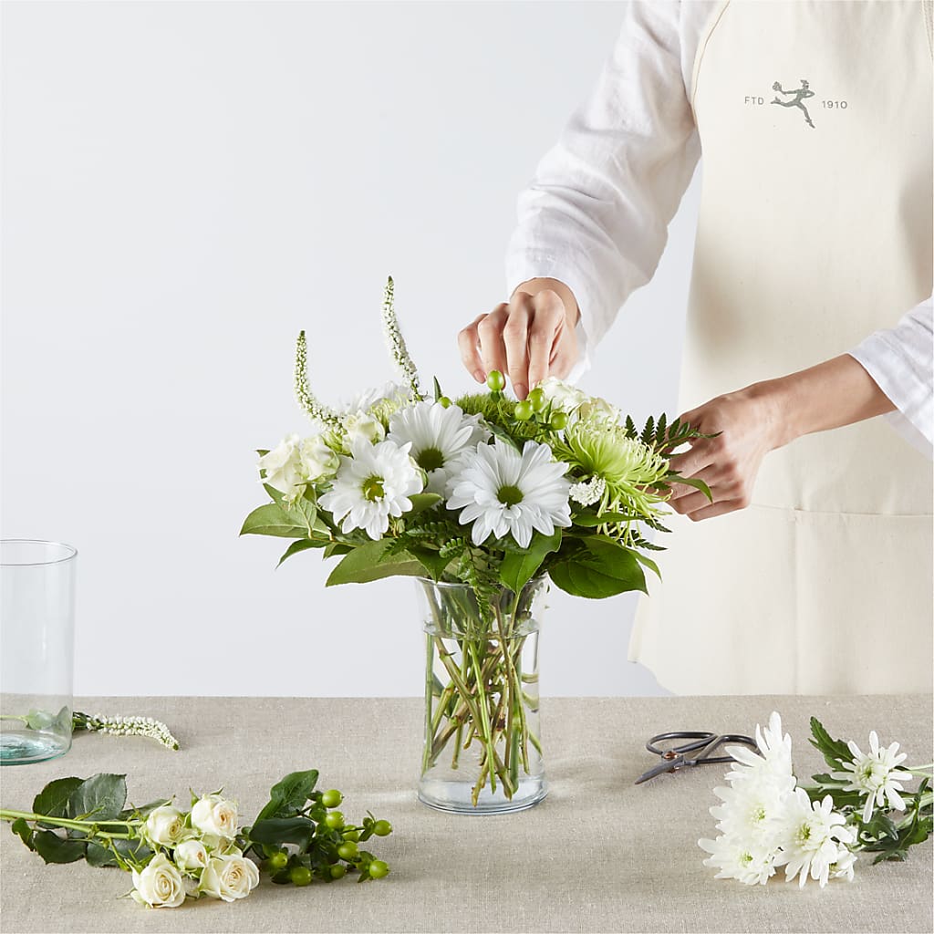 Irish Garden - A Florist Original –  Thompson Country Florist, Wintersville OH