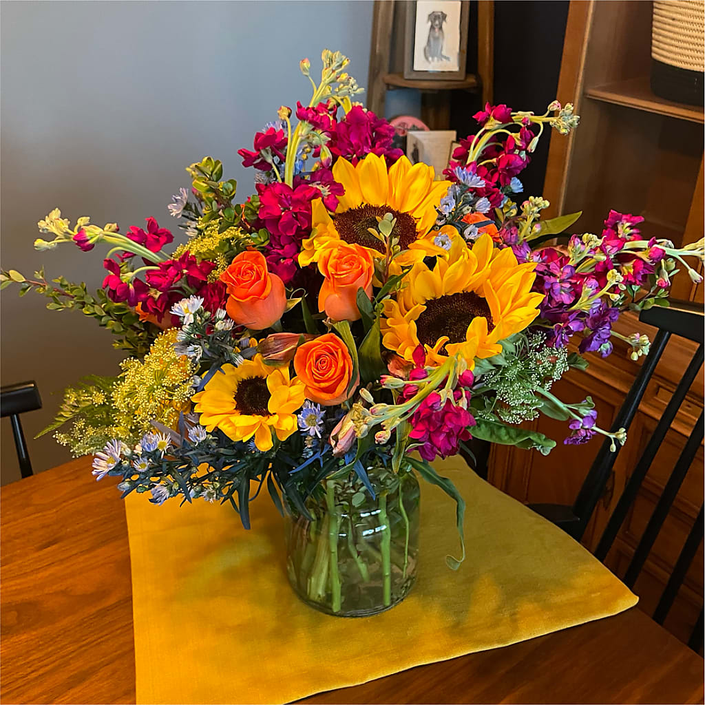 Rays of Life Bouquet –  Thompson Country Florist, Wintersville OH