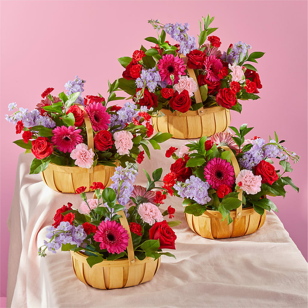 Pink Picnic Basket –  Thompson Country Florist, Wintersville OH