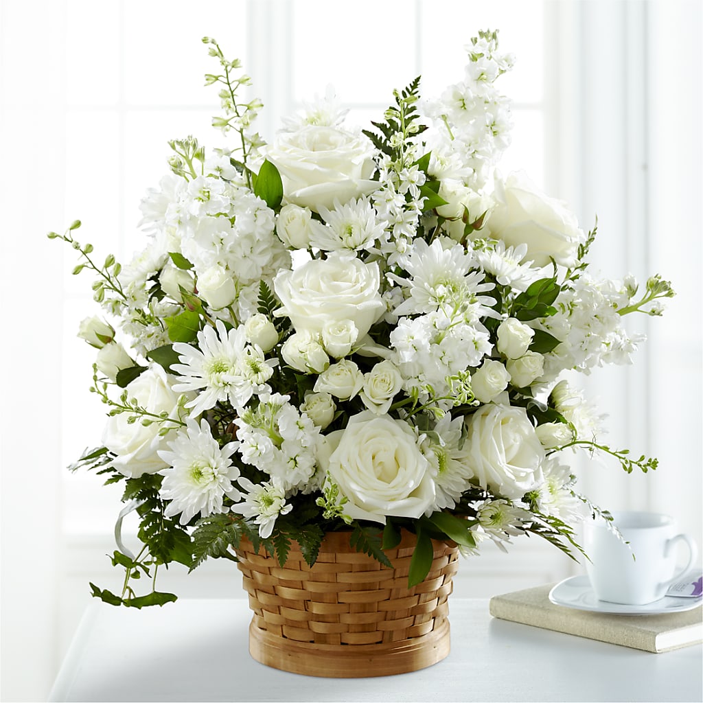 Heartfelt Condolences Arrangement –  Thompson Country Florist, Wintersville OH