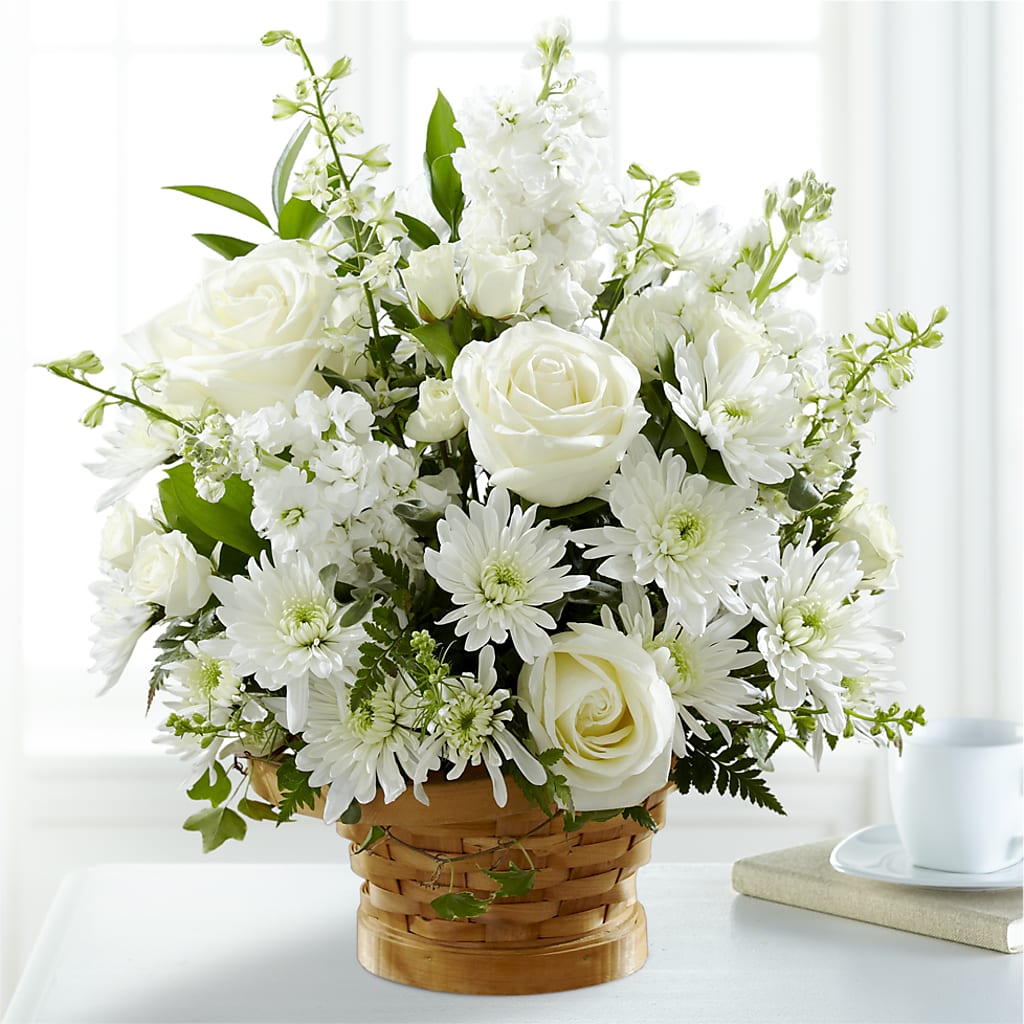 Heartfelt Condolences Arrangement –  Thompson Country Florist, Wintersville OH
