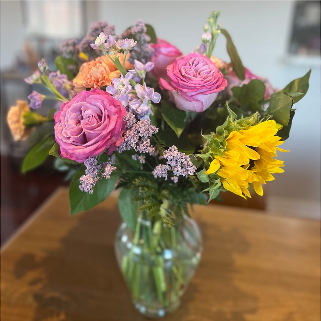 Yellow Brick Road Bouquet –  Thompson Country Florist, Wintersville OH