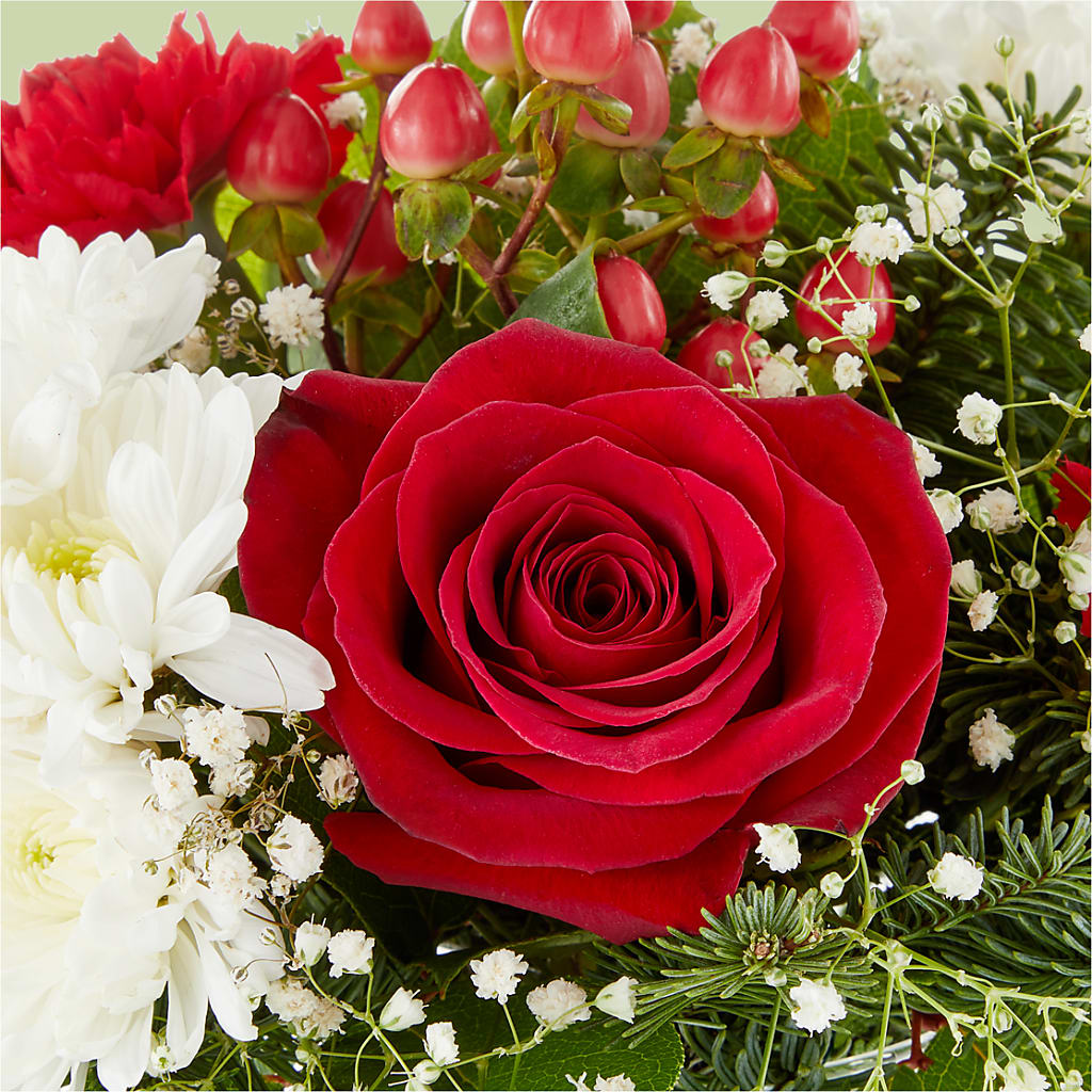 Chance of Flurries Bouquet –  Thompson Country Florist, Wintersville OH