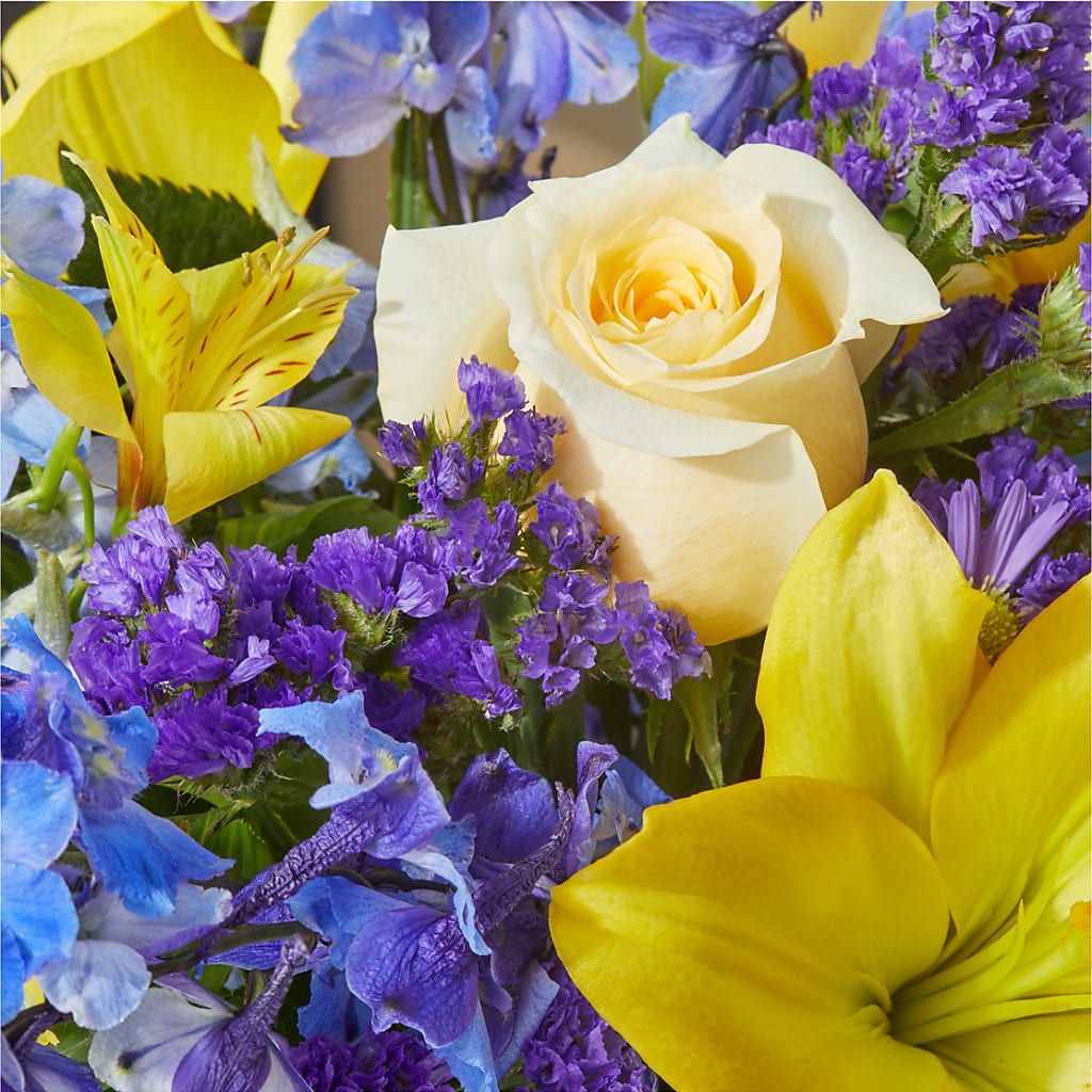 Limoncello Bouquet –  Thompson Country Florist, Wintersville OH