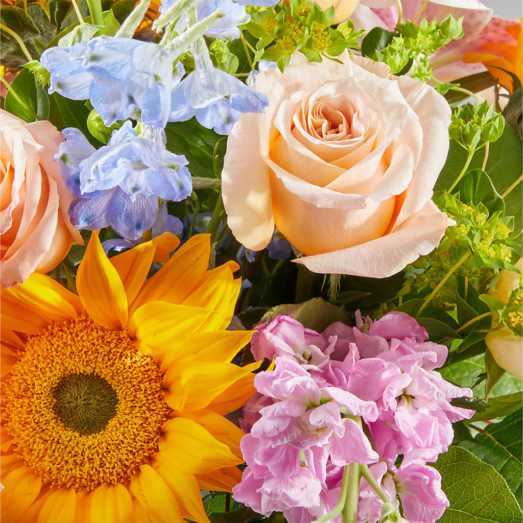 Dreamy Meadows Bouquet –  Thompson Country Florist, Wintersville OH
