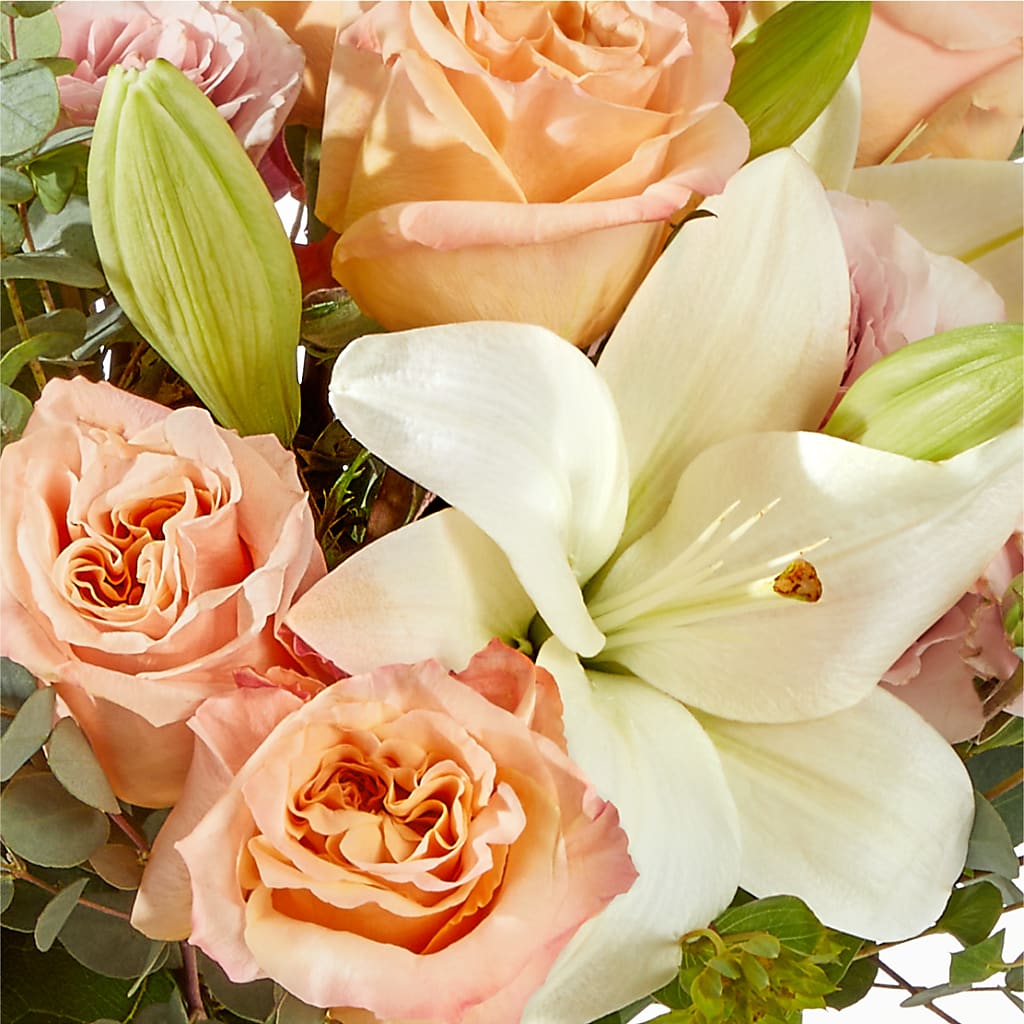 Grapefruit Splash Bouquet –  Thompson Country Florist, Wintersville OH