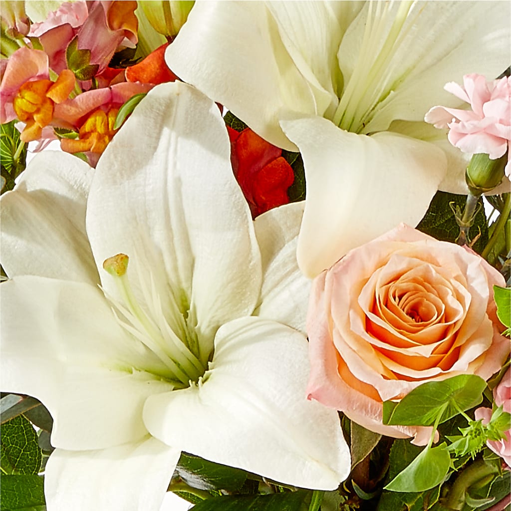 Grapefruit Splash Bouquet –  Thompson Country Florist, Wintersville OH